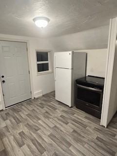 4923 Center St #2 - Photo 3 of 11