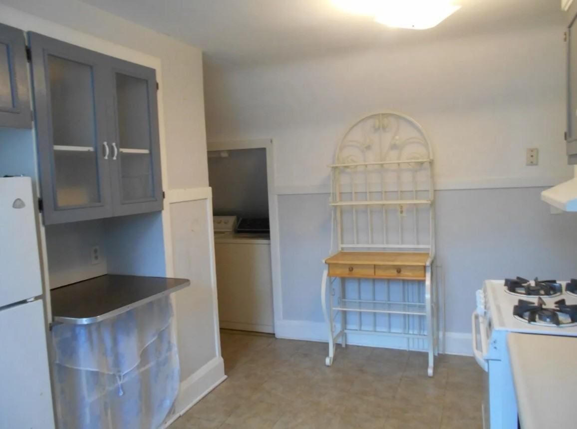 1010 Linwood Ave #2 - Photo 4 of 10