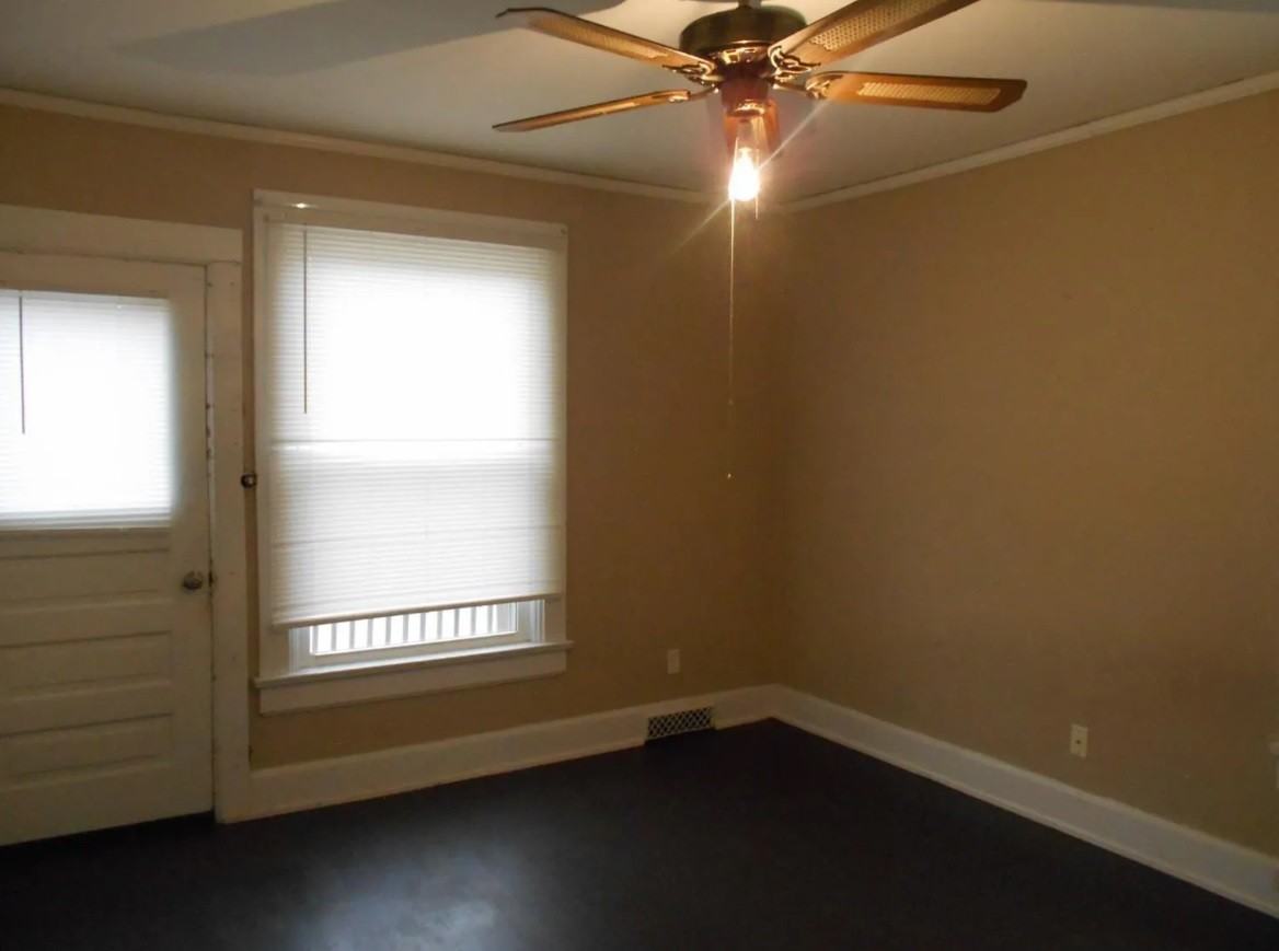 1010 Linwood Ave #2 - Photo 7 of 10