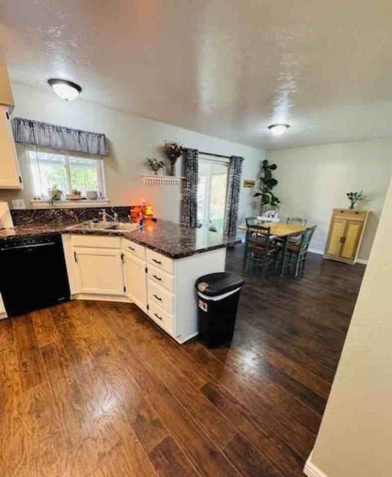 1535 Conestoga Way #NA - Photo 2 of 18