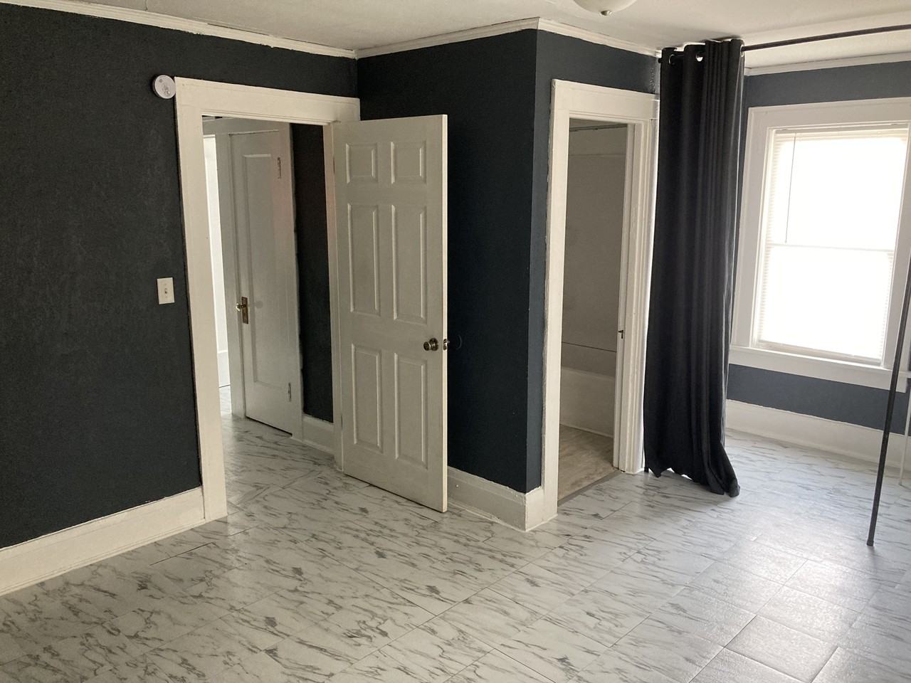 501 W Columbia Ter #2 - Photo 5 of 16