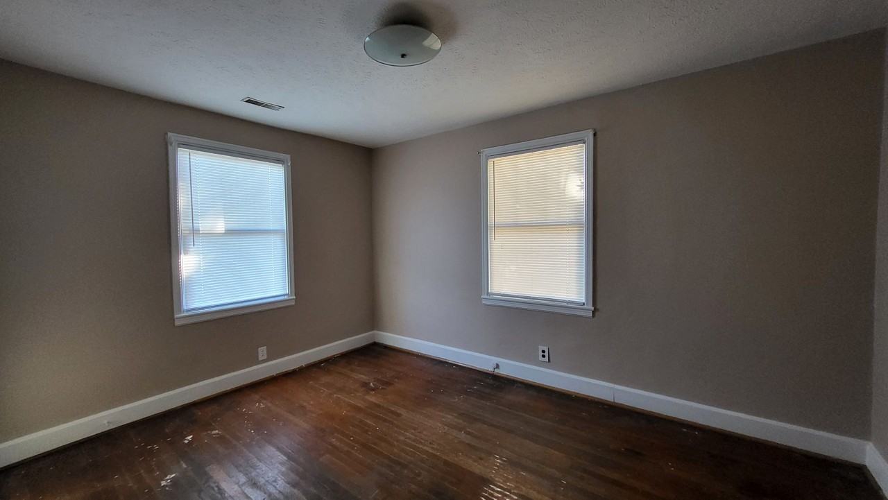 414 West Third Street - Photo 7 of 12