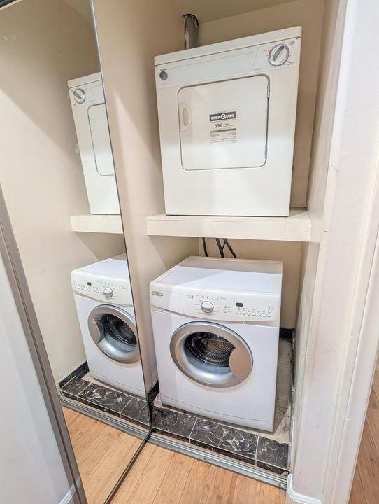 1010 North Wilton Place #2 - Photo 5 of 8