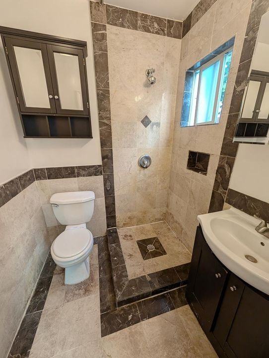 1010 North Wilton Place #2 - Photo 7 of 8