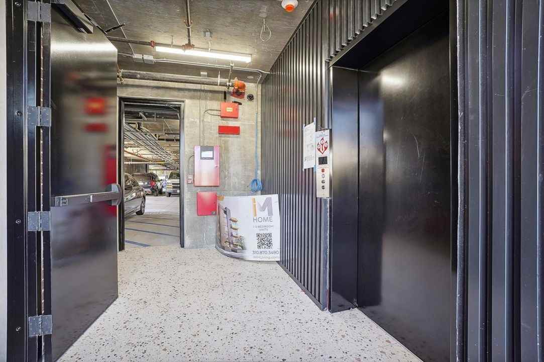 10806 Blix Street #402 - Photo 5 of 15