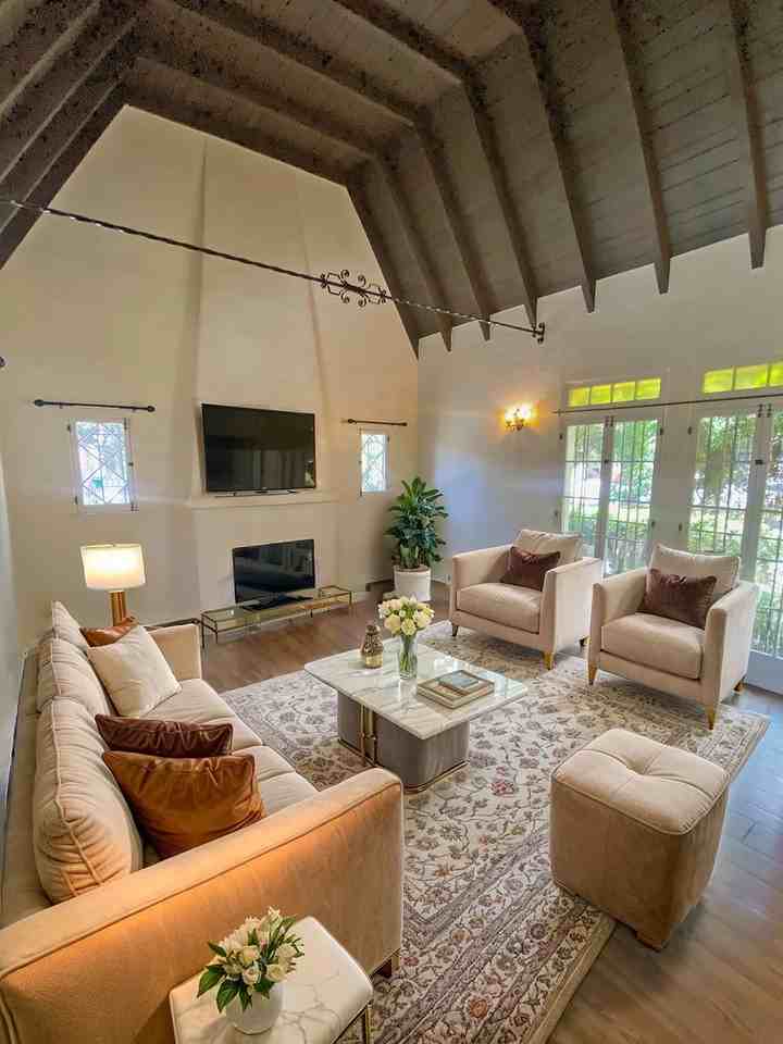 1150 North Curson Avenue #1 - Photo 3 of 13