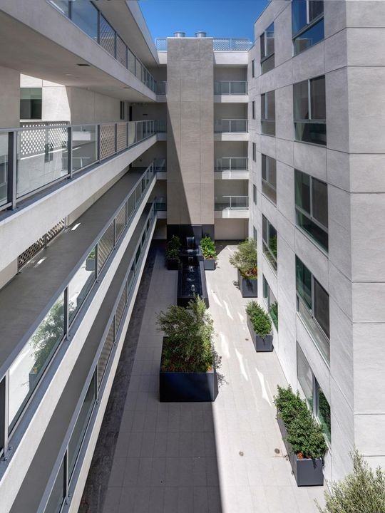 1330 Federal Avenue #302 - Photo 3 of 24