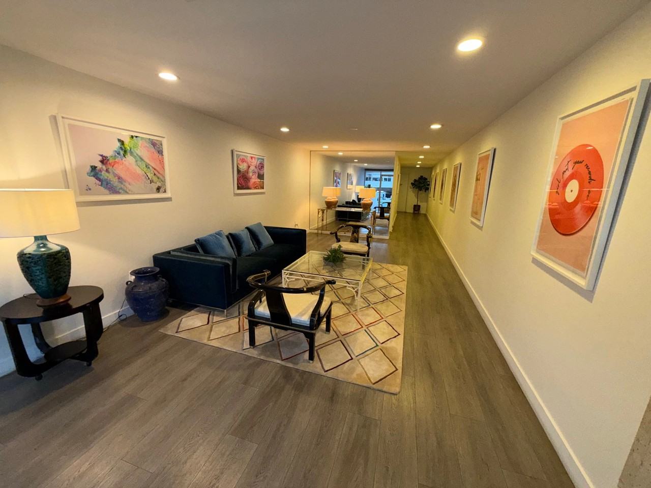 1541 North Hayworth Avenue #102 - Photo 7 of 28