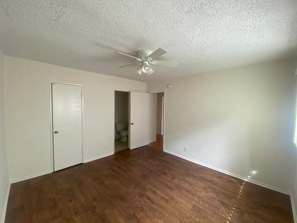 21809 Lanark Street #29 - Photo 6 of 8