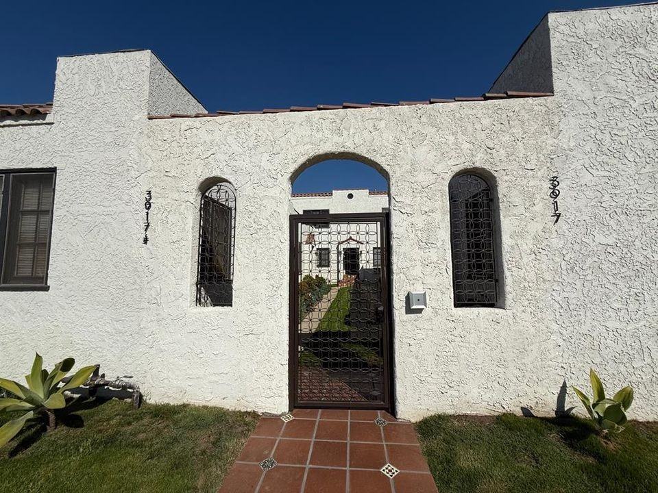 3917 Montclair Street #3917-1-2 - Photo 3 of 13