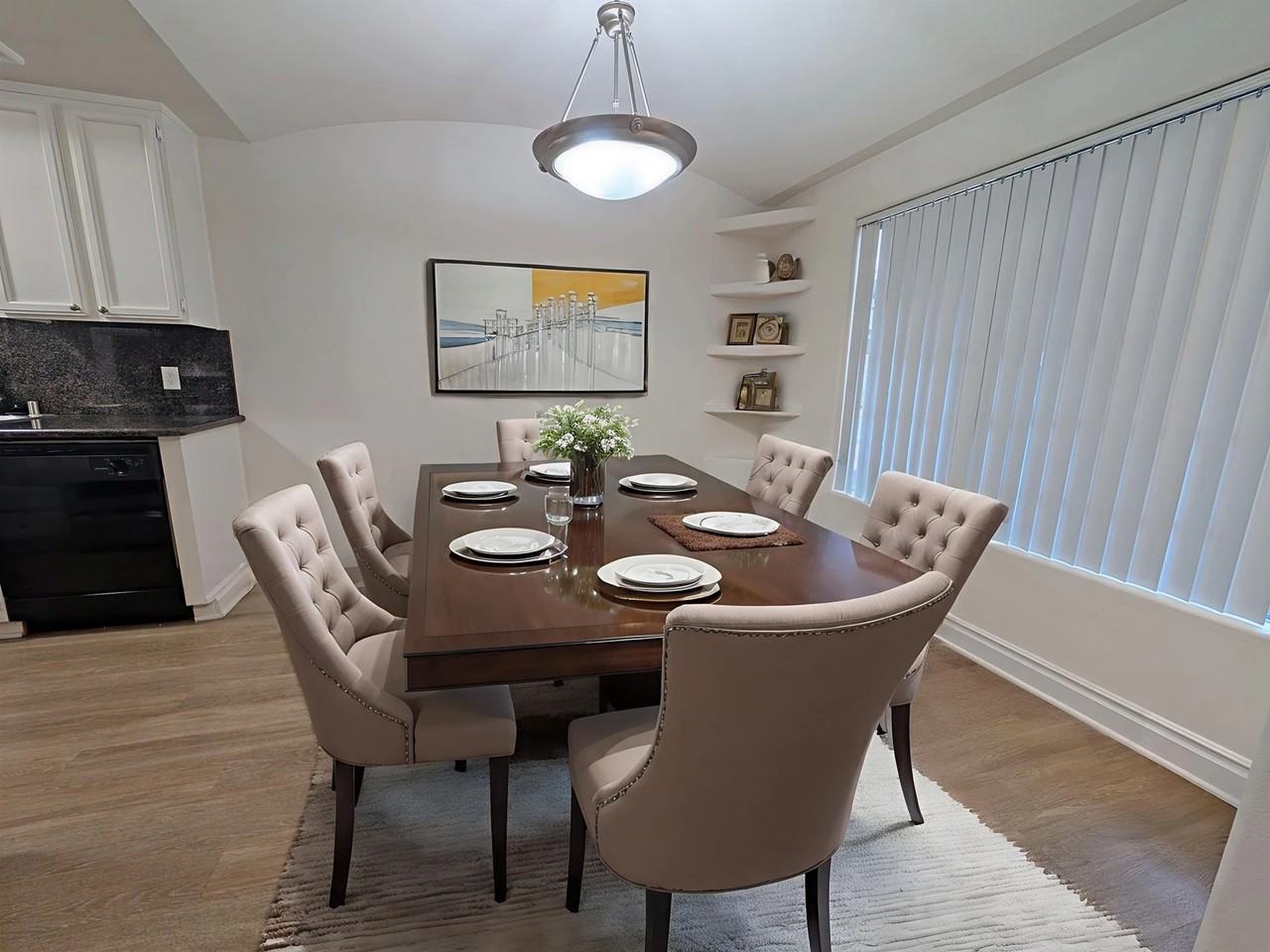 912 North Croft Avenue #102 - Photo 3 of 8