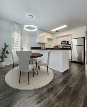 831 2nd Street #8 - Photo 3 of 20