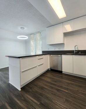 831 2nd Street #8 - Photo 6 of 20