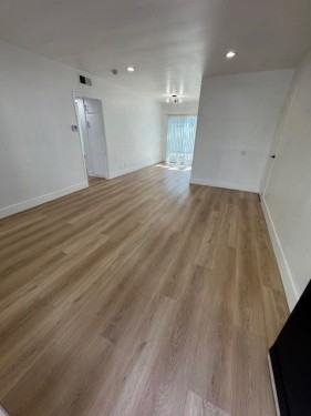 1801 East 15th Street #2X1 - Photo 5 of 10