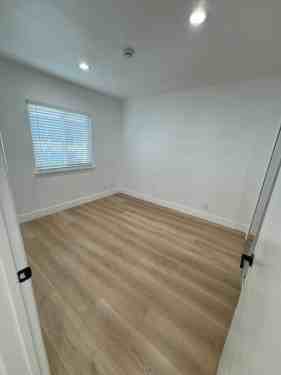 1801 East 15th Street #2X1 - Photo 6 of 10