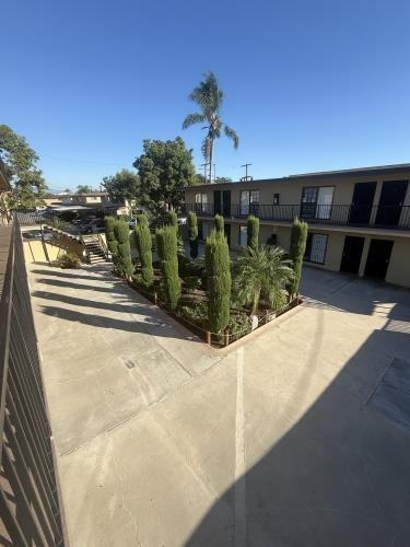 1114 South Pacific Avenue #1X1 - Photo 2 of 11