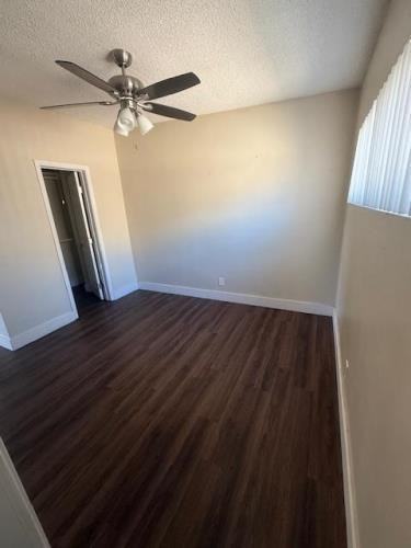 1114 South Pacific Avenue #1X1 - Photo 7 of 11