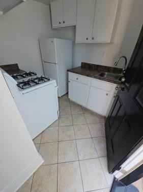 65 Roswell Avenue #X1 - Photo 3 of 5
