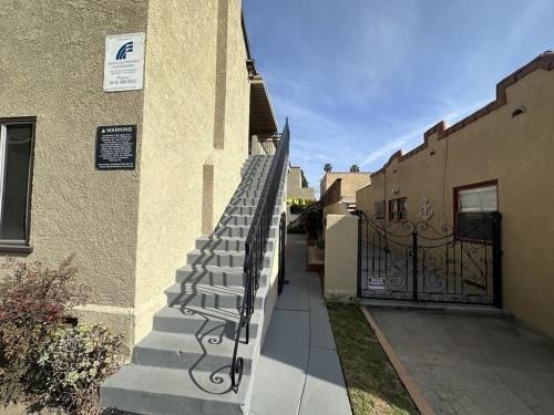 220 Miramar Avenue #3X2-25 - Photo 3 of 18