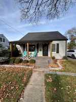 featured image of 568 Cromwell Street #1