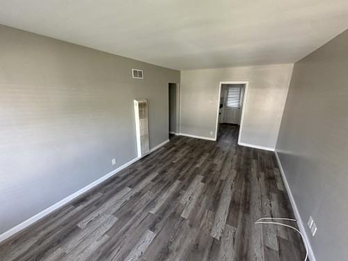 647 East Birch Street #1X1 - Photo 3 of 9