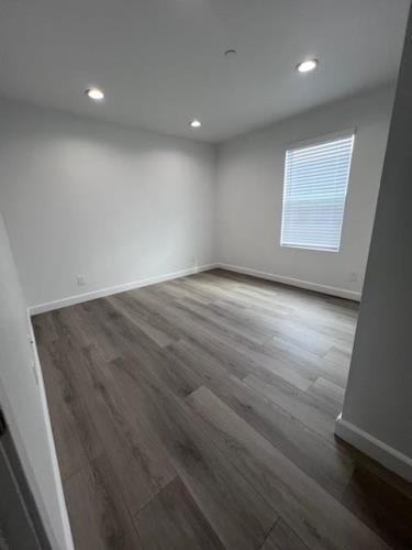 8730 South Figueroa Street #3X2 - Photo 6 of 10