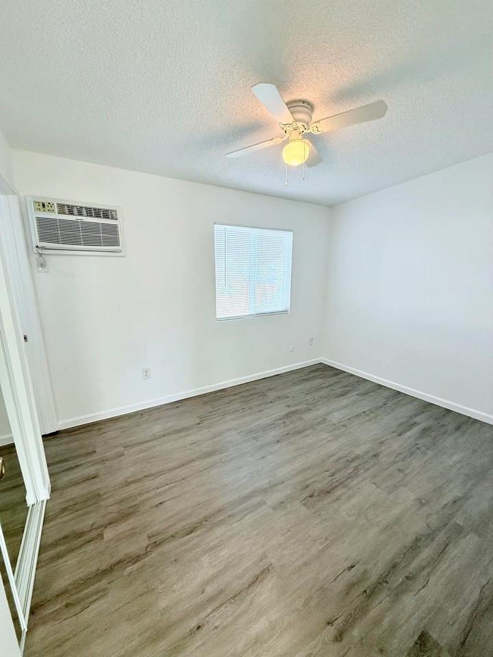 8816 Laurel Canyon Boulevard #44 - Photo 5 of 10