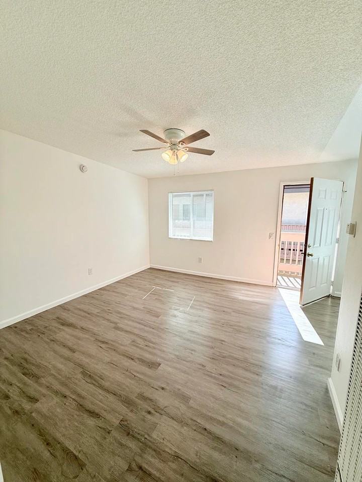 8816 Laurel Canyon Boulevard #44 - Photo 6 of 10