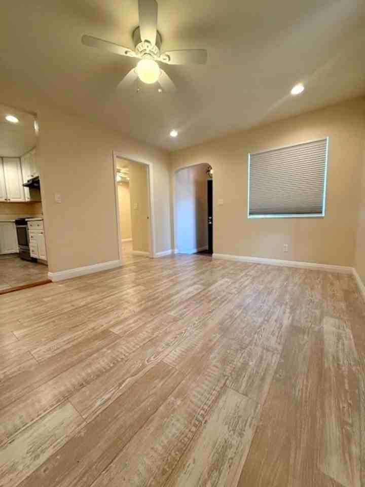 3934 West 28th Street #3934 - Photo 3 of 17