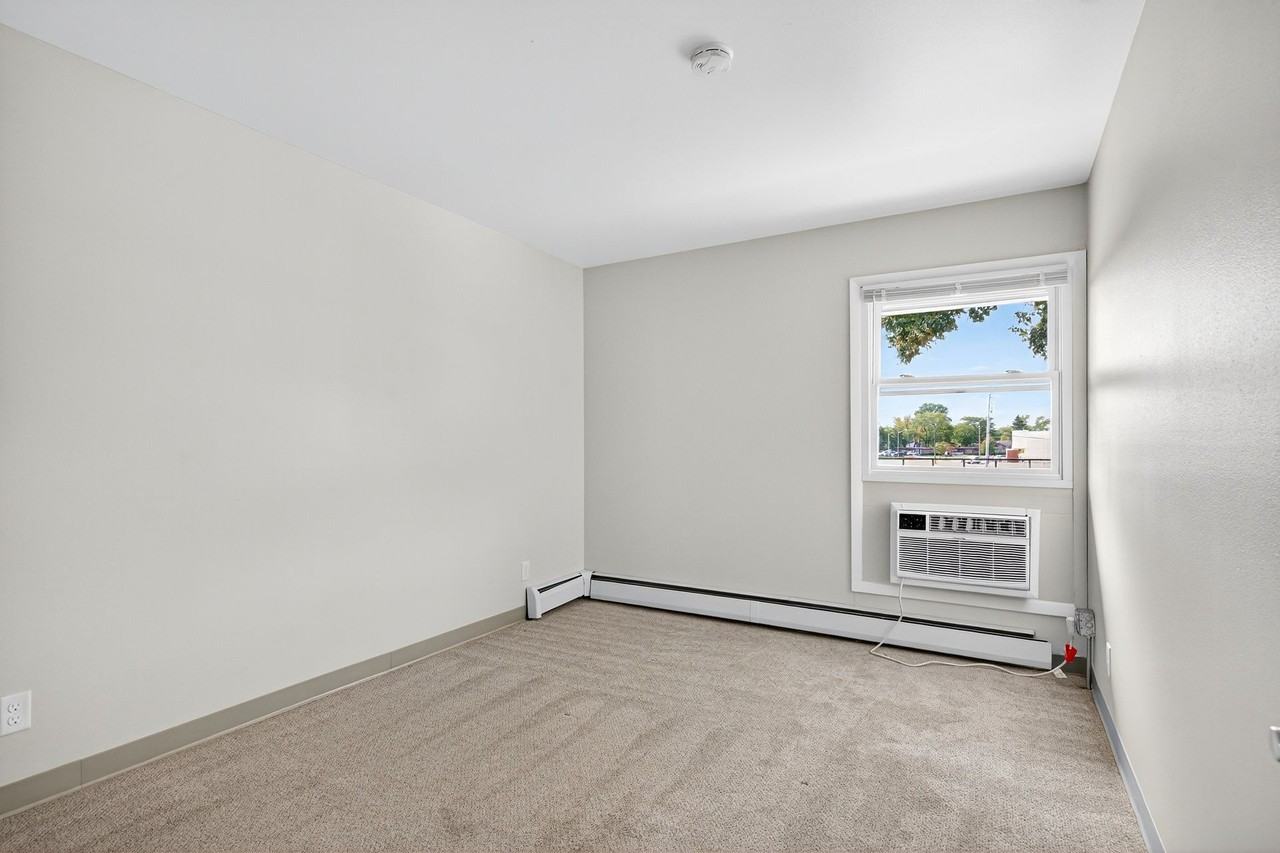 96 East Apartments - Photo 7 of 15