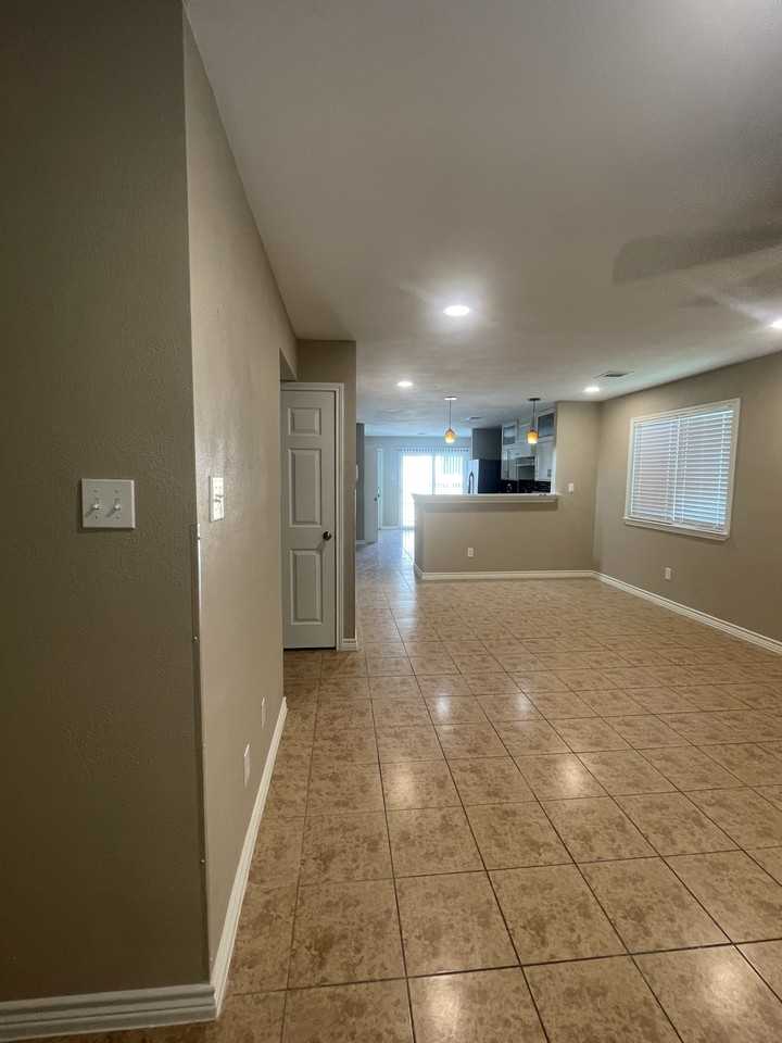 6231 Lone Prairie Way #NA - Photo 3 of 22