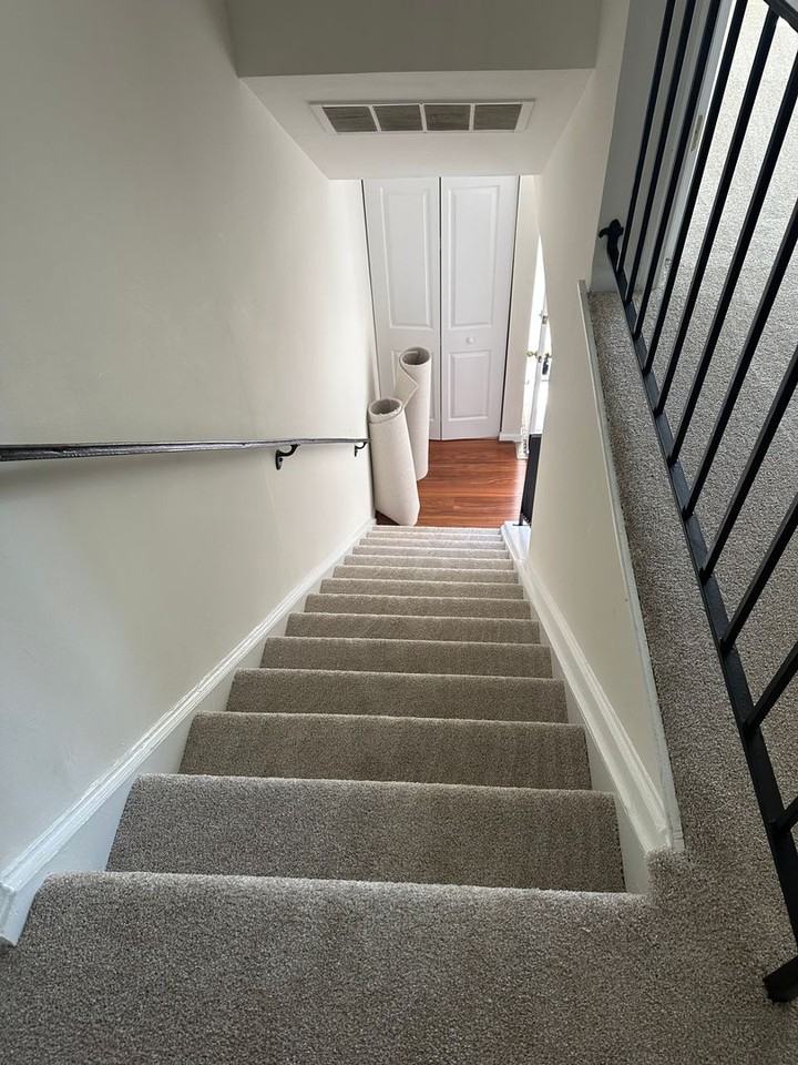 290 Hilltop Lane - Photo 5 of 9