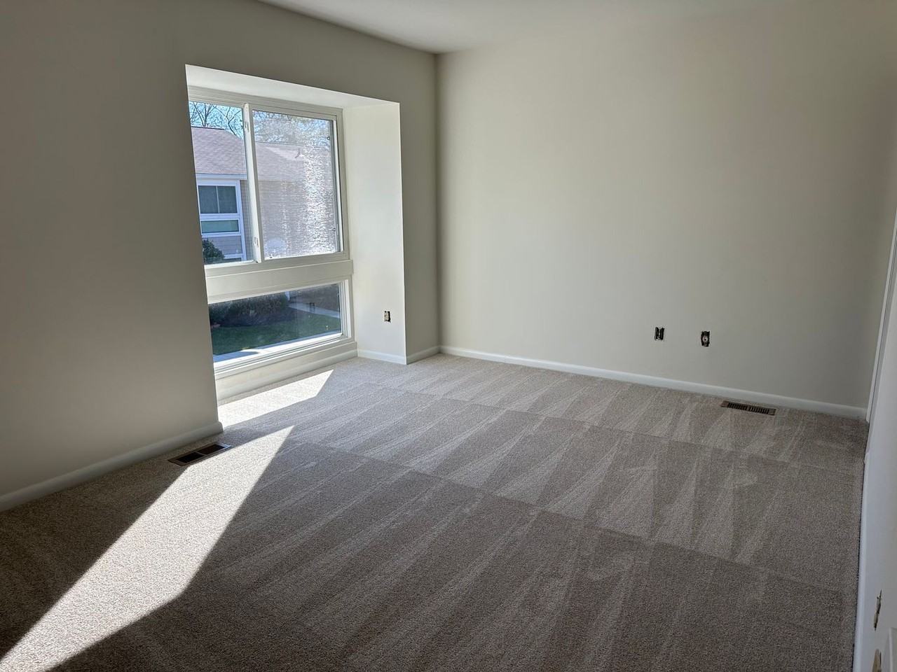 290 Hilltop Lane - Photo 6 of 9