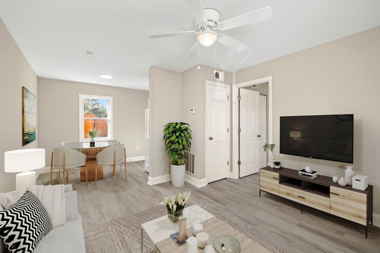 996 Houck Street - Photo 3 of 14
