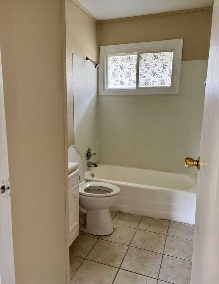 3080 Mcclelland Avenue - Photo 2 of 10
