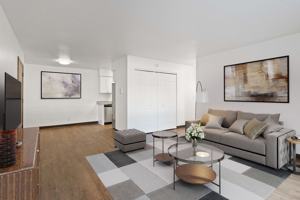 featured image of 1023 E W Main St