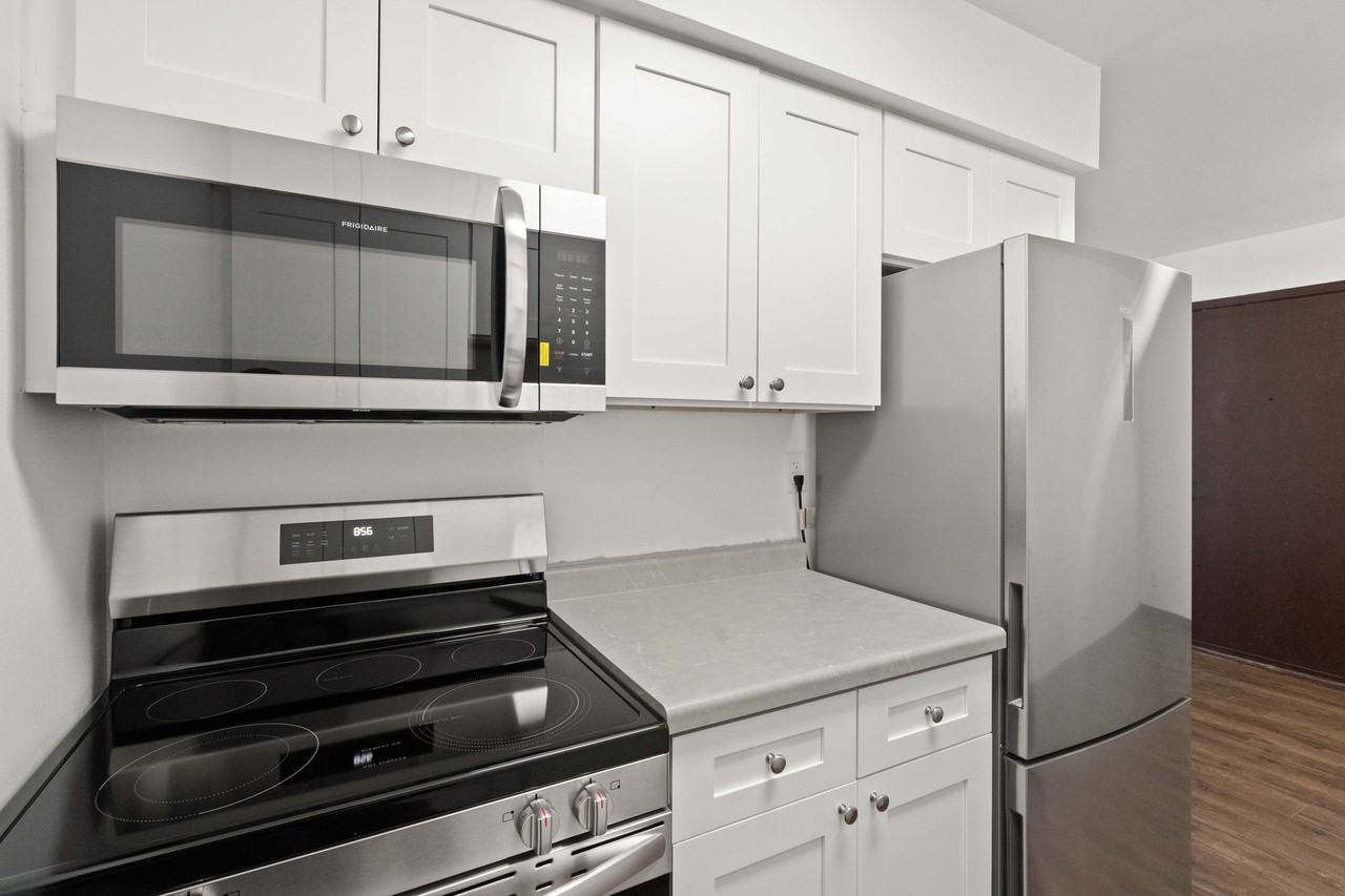 Hillcrest Apartments - Photo 5 of 15