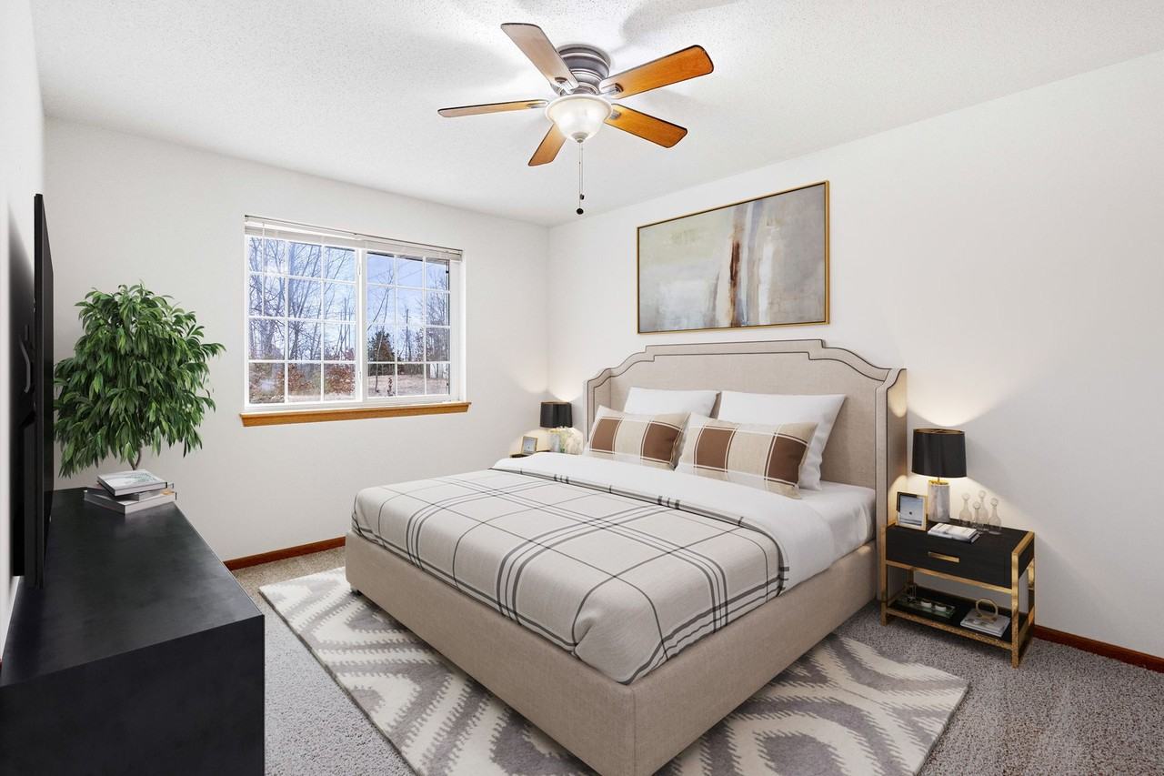 Oakridge Apartments - Photo 2 of 25