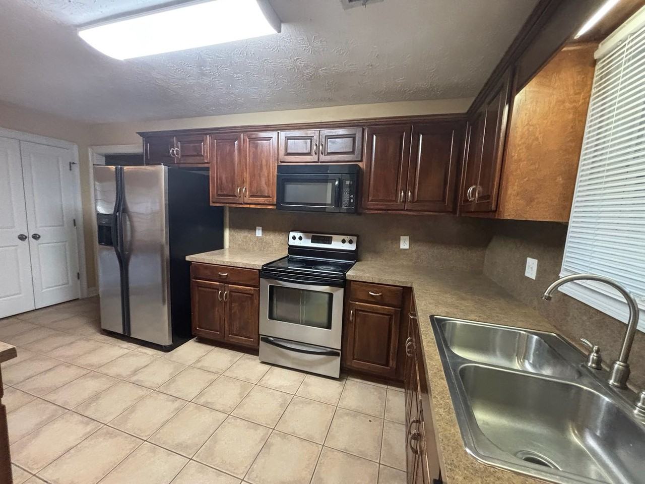 385 Lee Road 2141 - Photo 2 of 24