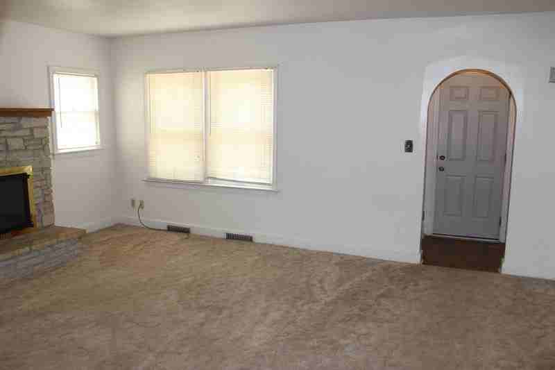 814 Sunset Avenue - Photo 4 of 45