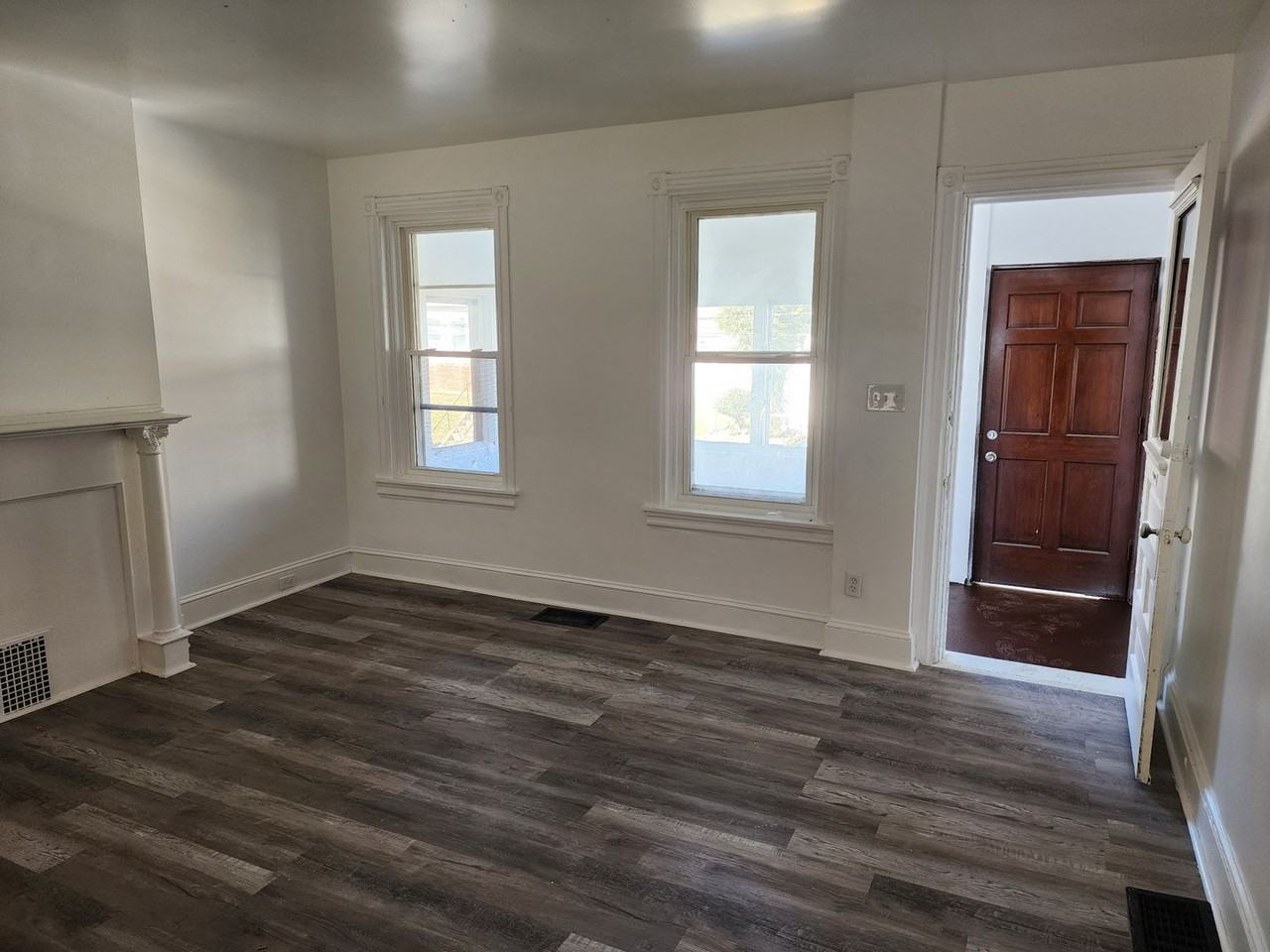 2408 N West St - Photo 4 of 26