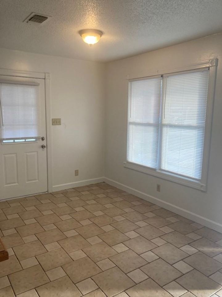 2809 54th Ave - Photo 6 of 13