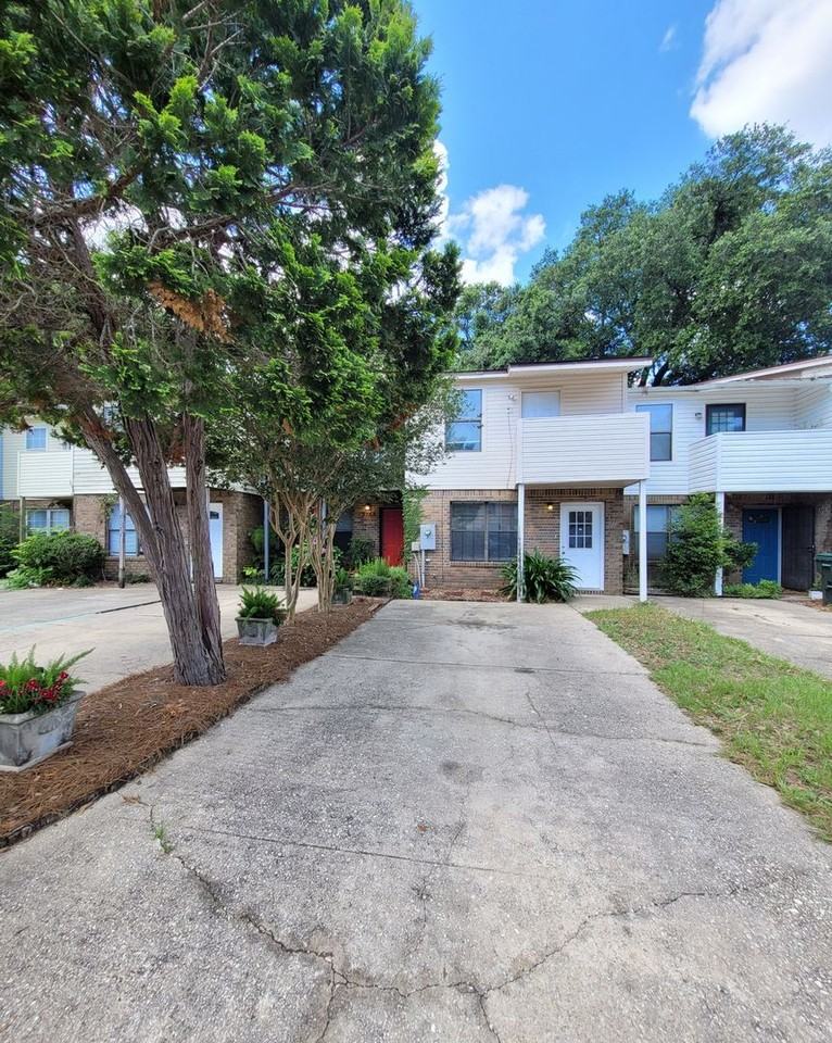 2155 Schwab Ct - Photo 4 of 22