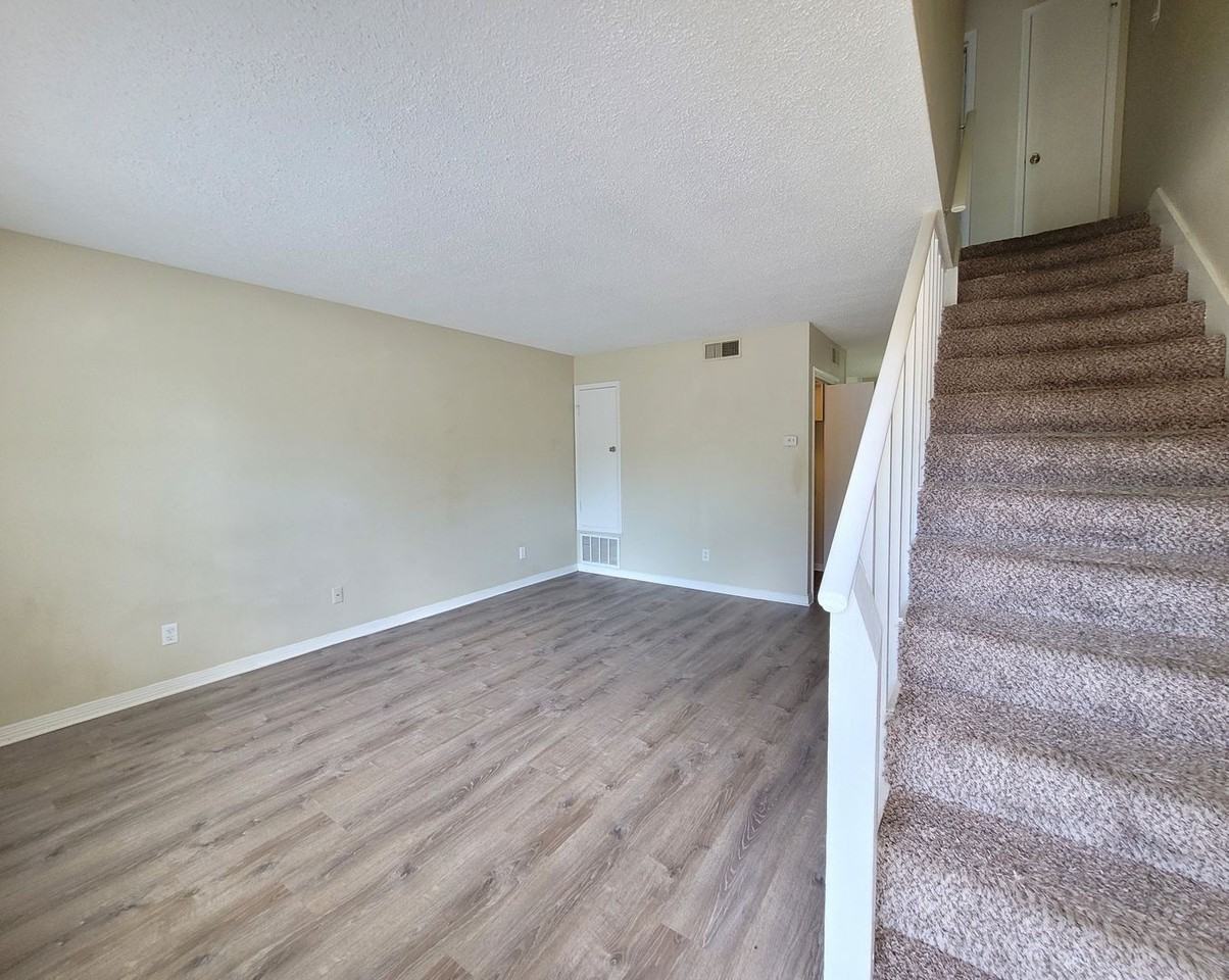 2155 Schwab Ct - Photo 6 of 22