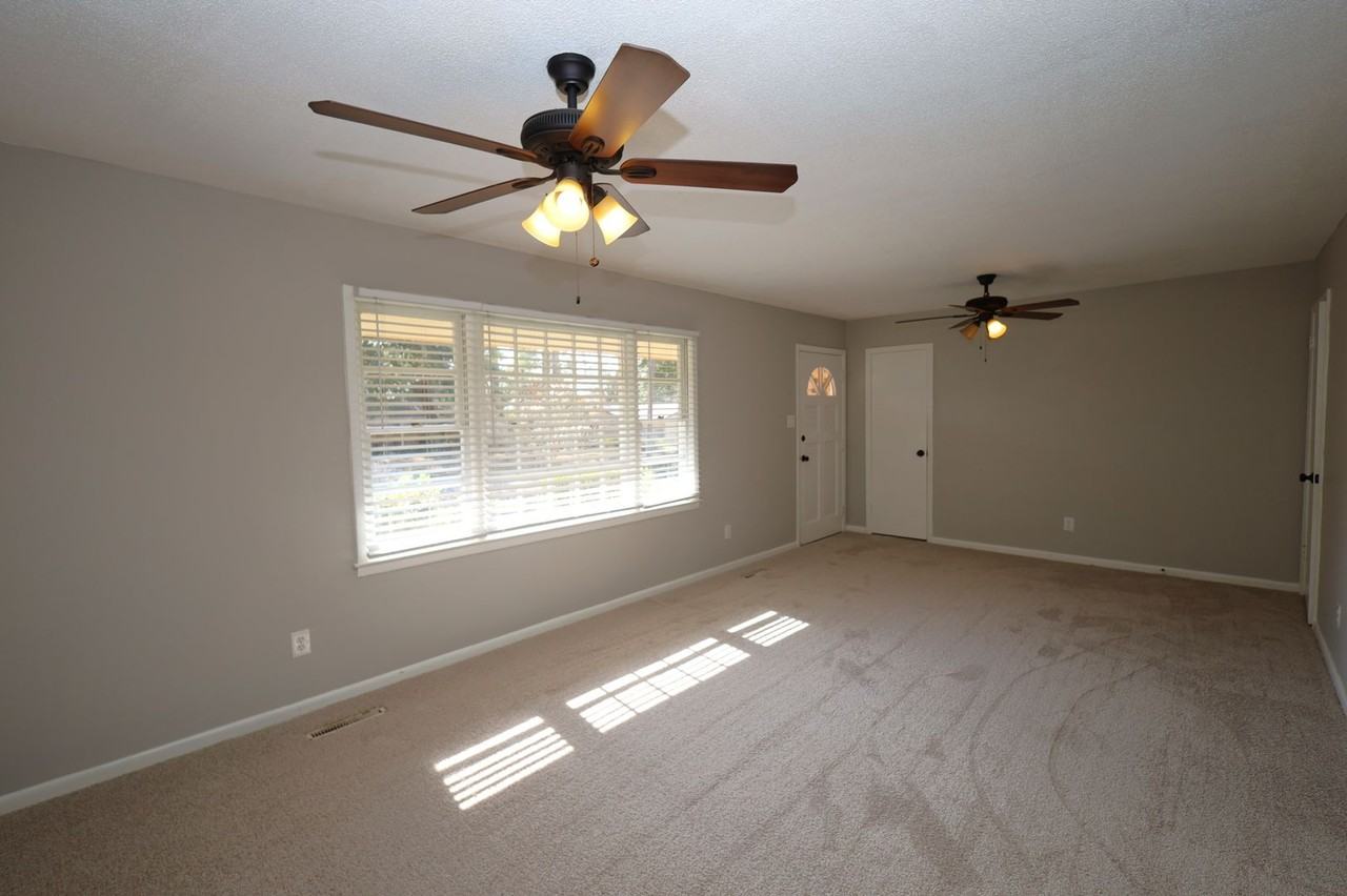 1104 Kimberly Drive - Photo 2 of 15