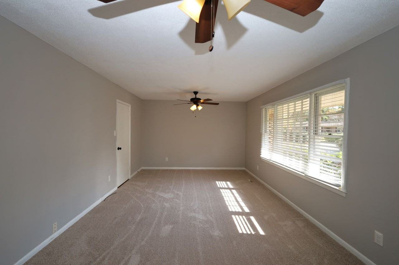 1104 Kimberly Drive - Photo 3 of 15