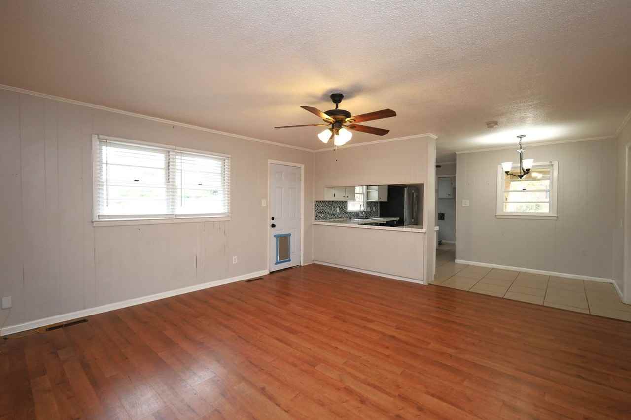 1104 Kimberly Drive - Photo 5 of 15