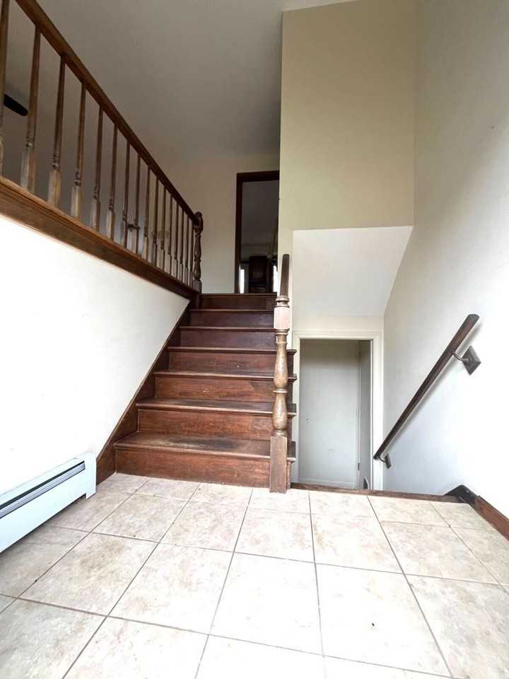 6 Hall Ln - Photo 4 of 22