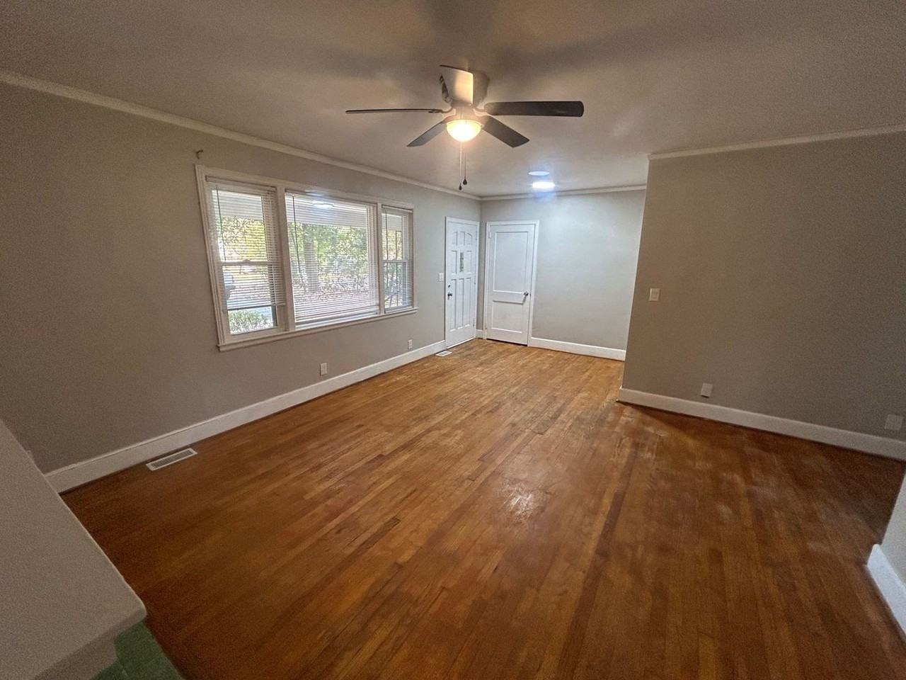 623 S Beltline Blvd - Photo 2 of 24