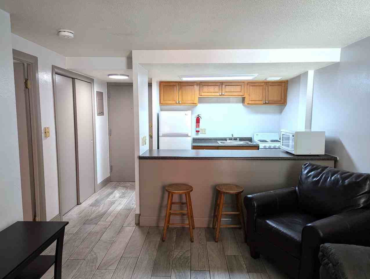 458 E College Ave - Photo 3 of 10